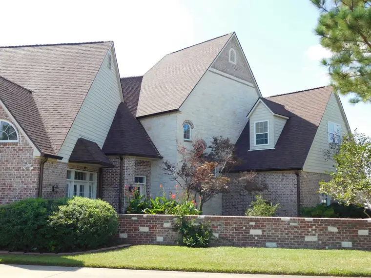 Malarkey Legacy shingle roof in Antique Brown on a large two-story home in Canton